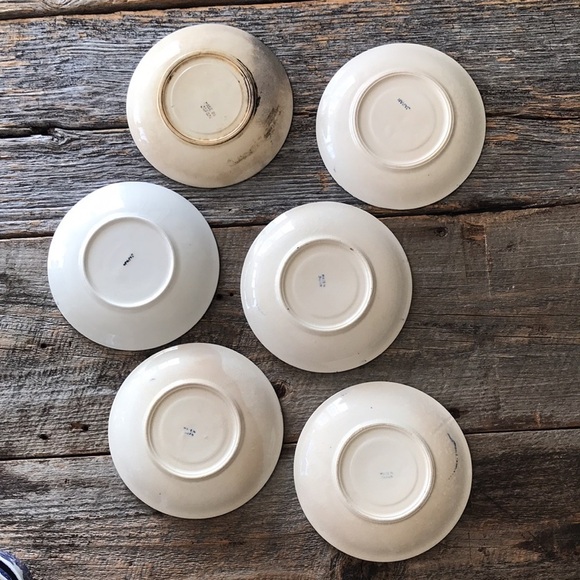 Blue Willow Saucers - Vintage - Set of Six - Picture 3 of 8